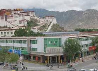 Tibet Post Hotel Лхаса Екстериор снимка